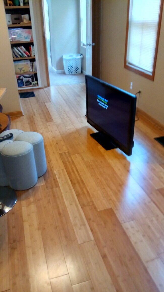 Foto del edificio - 4514 Lawrence St