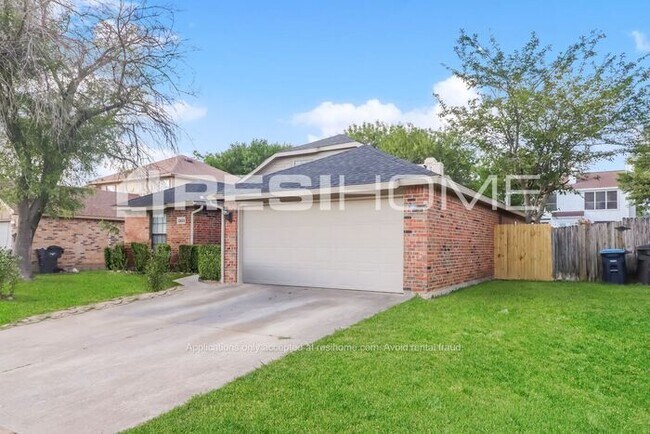 Building Photo - 2621 Galemeadow Dr