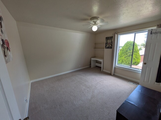 Photo - 3795 S 6350 W (West Valley City, UT) House