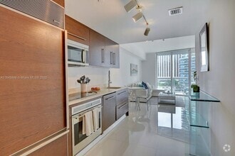 Building Photo - 465 Brickell Ave