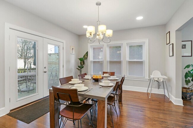 Foto del edificio - 1317 N Jackson St