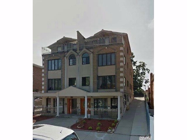Primary Photo - 16512 Crocheron Ave
