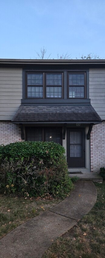 Primary Photo - 13352 Hiddencrest Ln