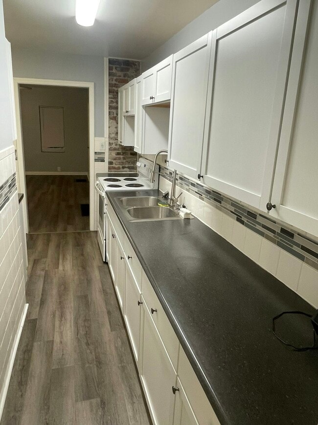 Foto del edificio - 1517 N Chester Ave