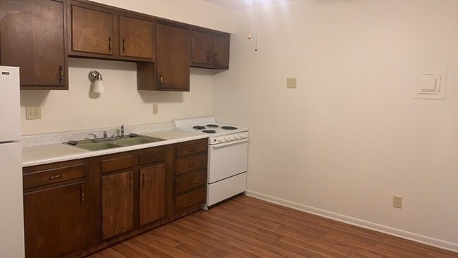 Foto del edificio - 7835 N Main St