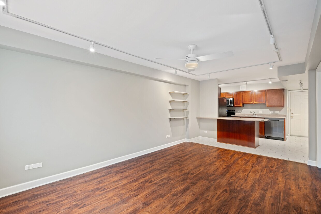 Foto principal - 5854 N Kenmore Ave