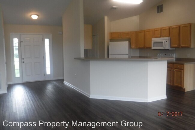 Foto del edificio - 3 br, 2 bath House - 244 SE Victoria Glen