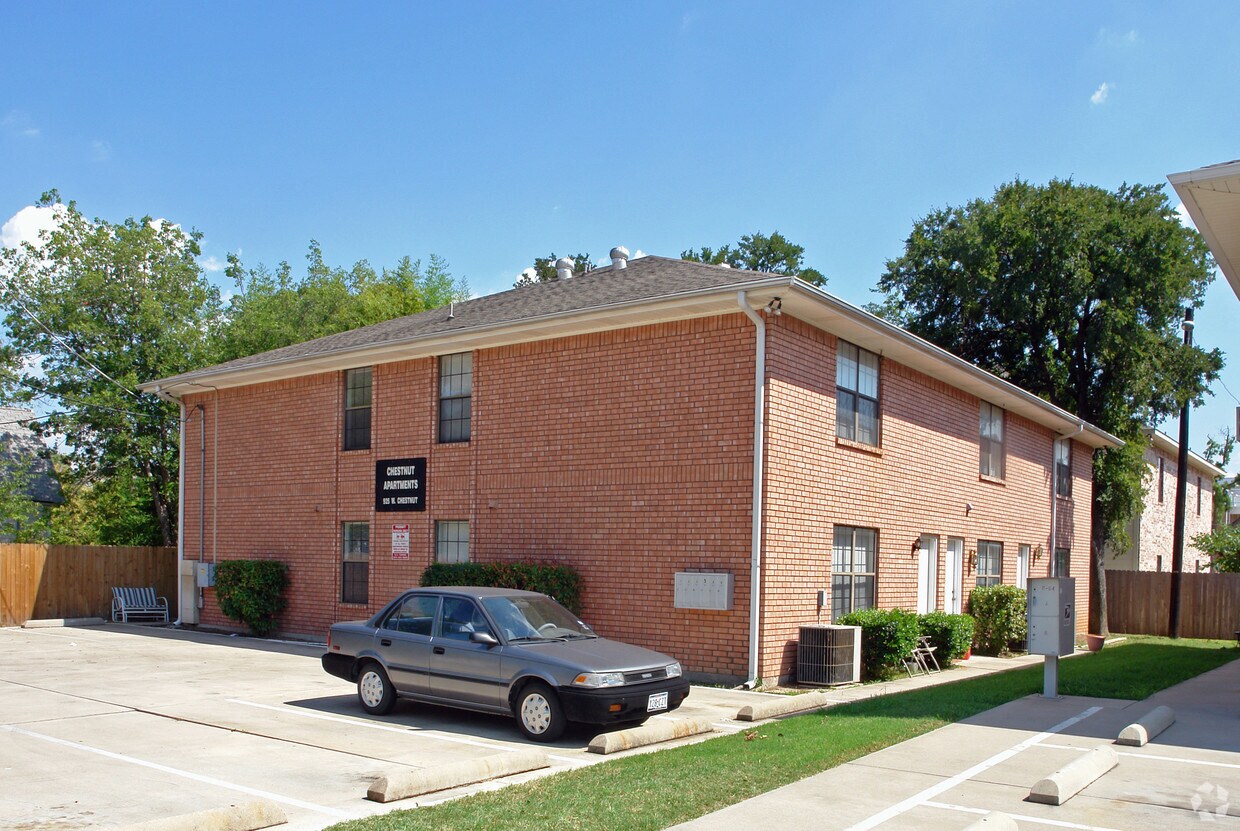 Chestnut Apartments Apartments in Denton, TX