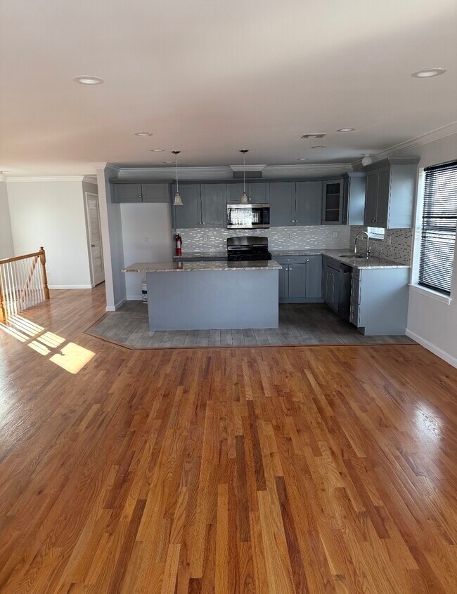 Foto del edificio - 36 Abbotsford Ave