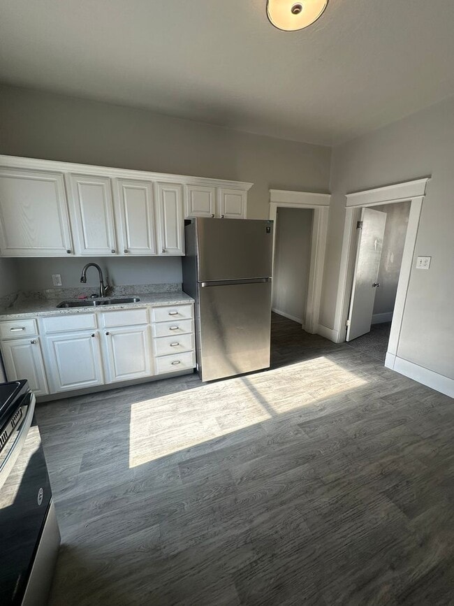 Foto del edificio - $1,000 Amazon Gift Card! Single-Story 3 Bed Home with Fenced Yard in Ogden