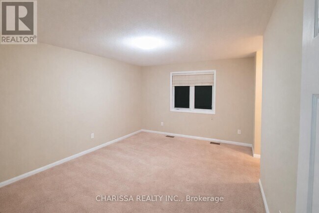 Building Photo - 483 Pozbou Cres