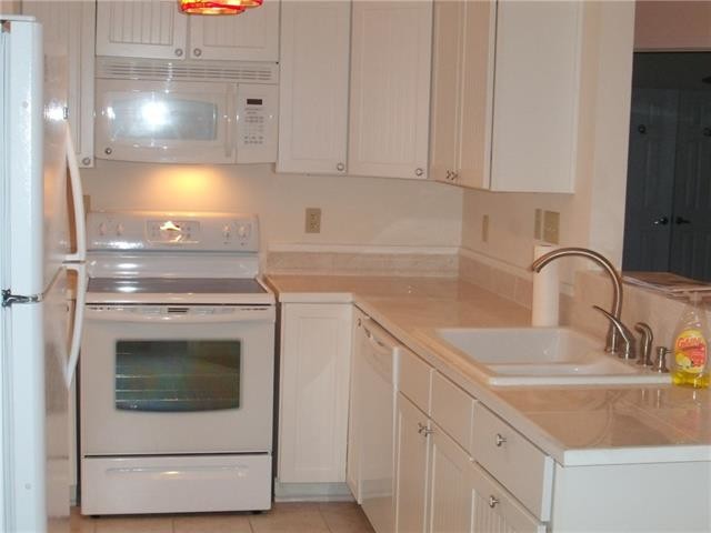 Building Photo - 1806 Brookter St