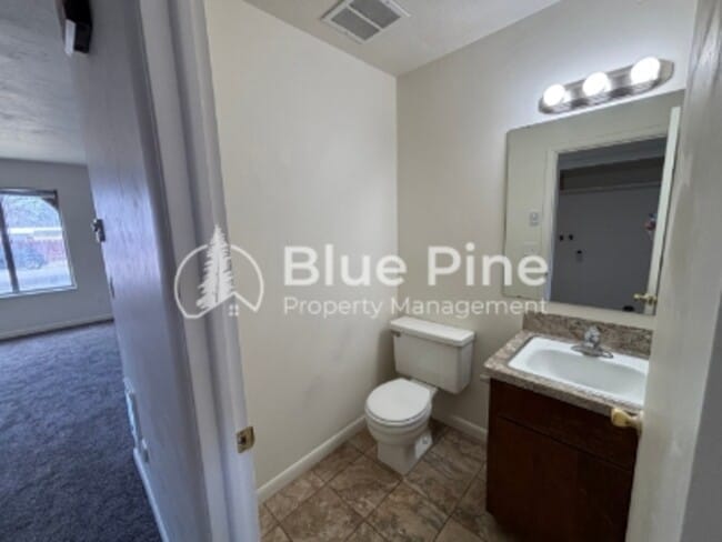 Building Photo - 1475 S Emerson Ave