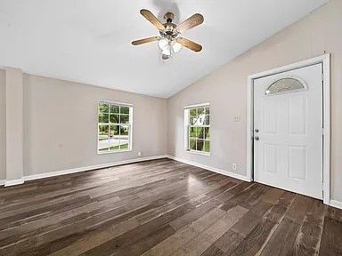 Building Photo - 617 Glenoaks Dr