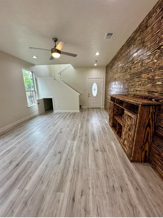 Building Photo - 6606 Roberson St