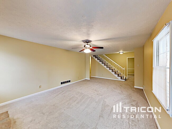 Building Photo - 429 Sugar Springs Way