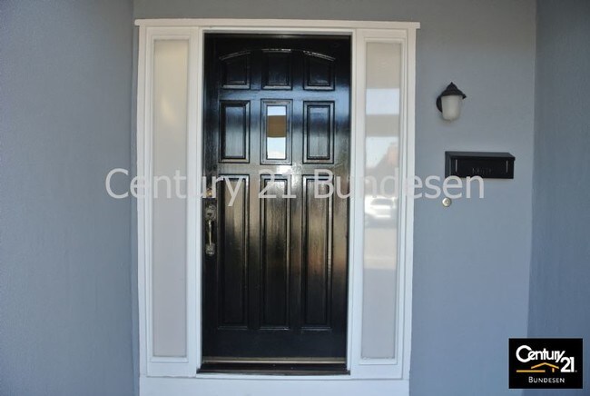 Foto del edificio - 1570 Bungalow Ln