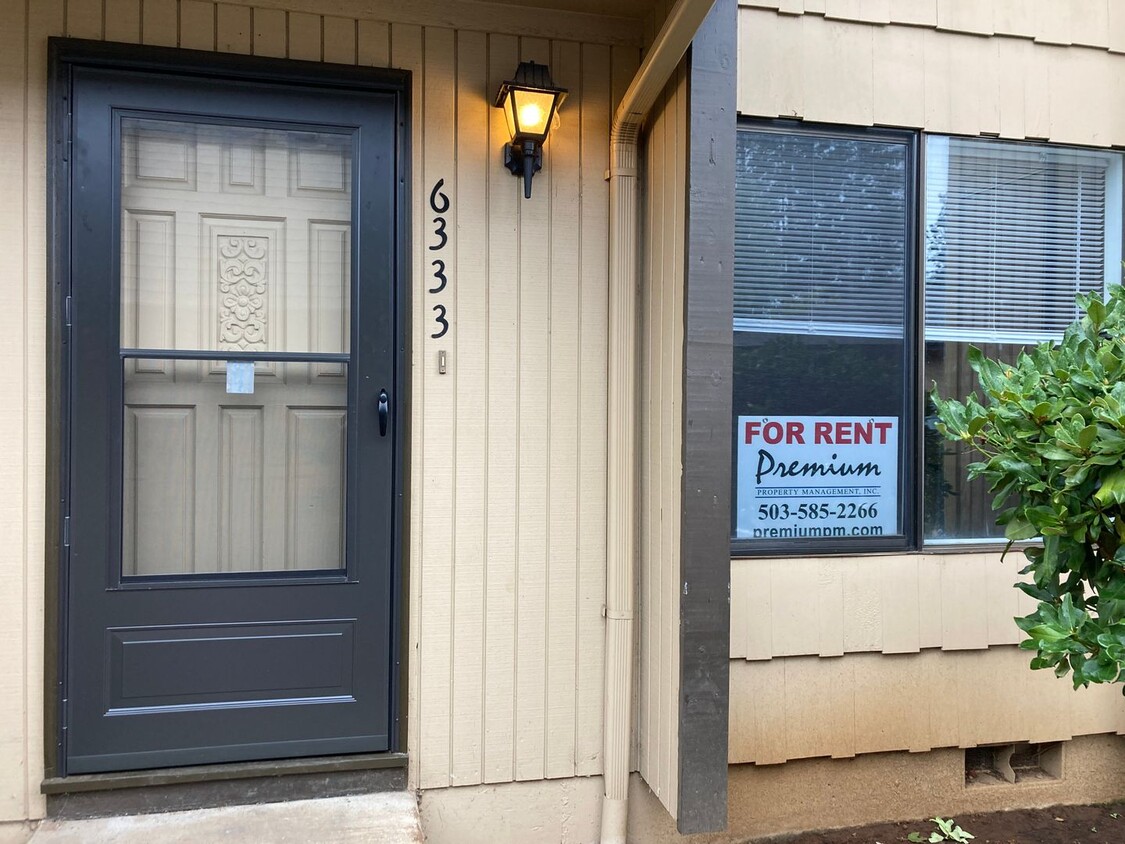 Primary Photo - Remodeled Condo at Battlecreek Meadows