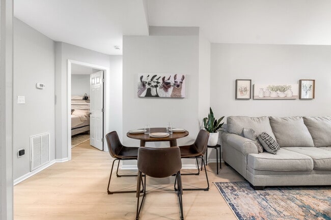 Foto del edificio - 420 Alpha St