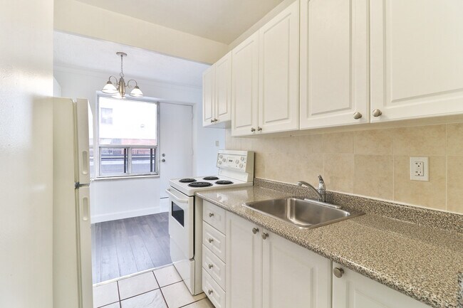 Bach - Cuisine - Edilou