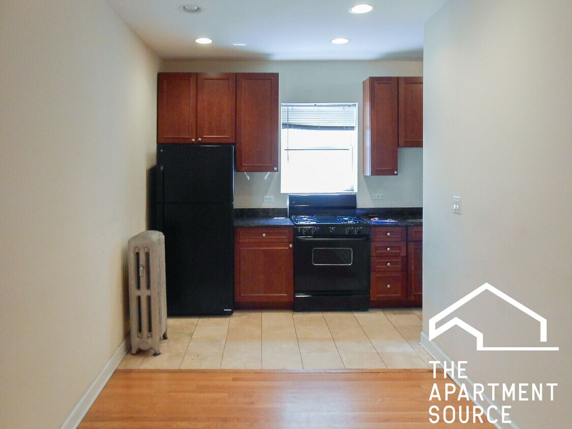 Foto principal - 3918 N Pine Grove Ave