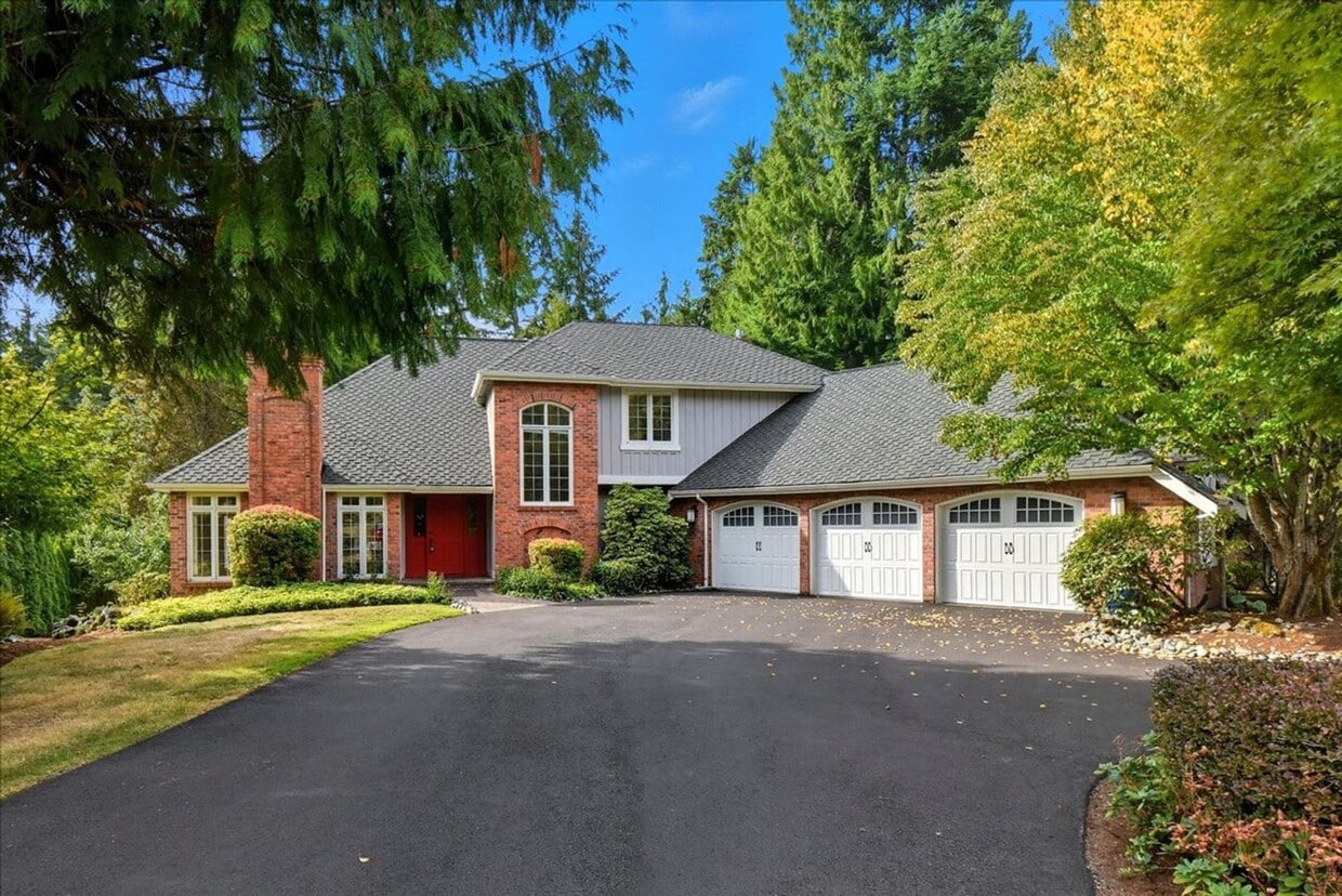 Primary Photo - 4bd/2.5ba Woodinville House