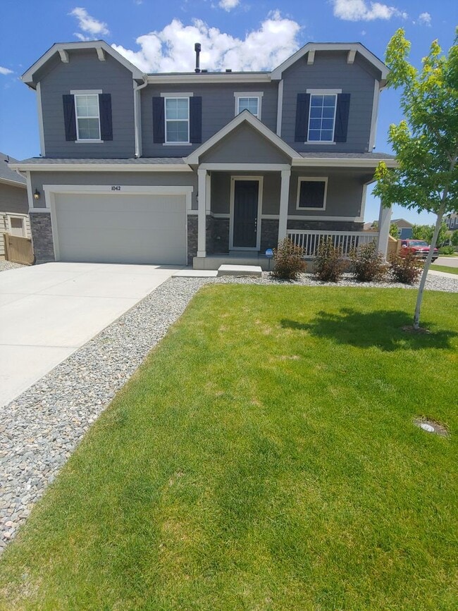 Building Photo - 1042 Woodgate Ct