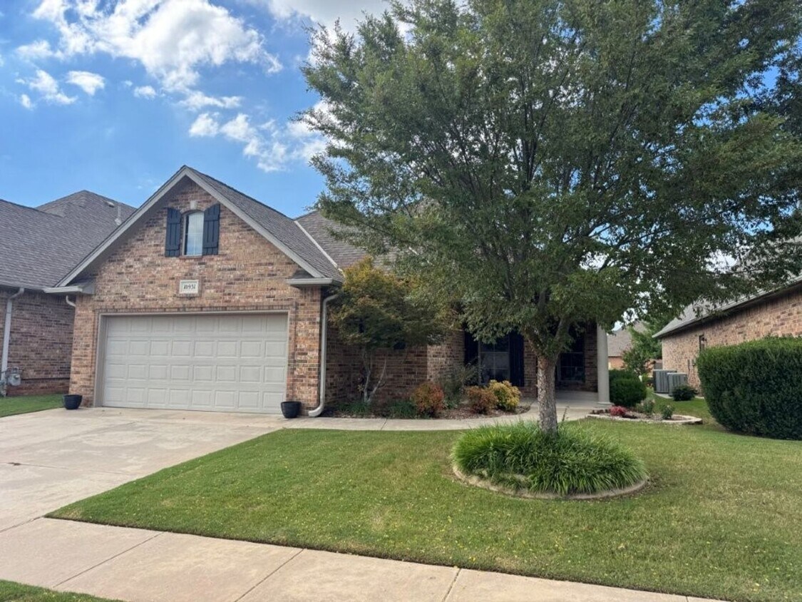 Foto principal - Stunning 3 bed in immaculate community, NO...