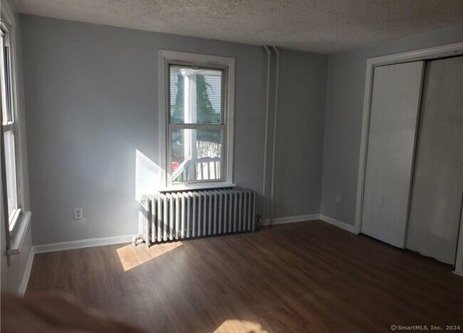 Building Photo - 61 Highland Ave