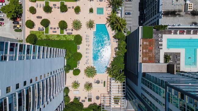 Foto del edificio - 1060 Brickell Ave