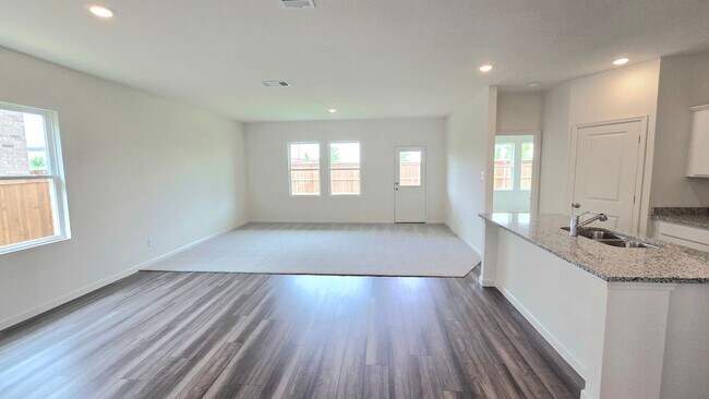 Building Photo - 1238 Herring Dr