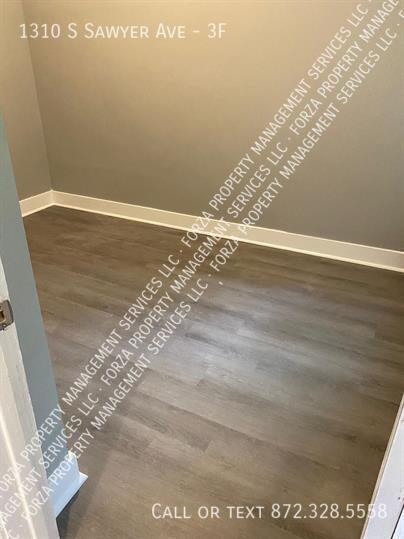 Foto del edificio - 1310 S Sawyer Ave