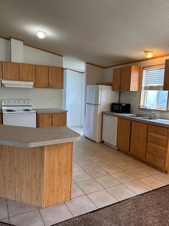 Foto del edificio - Centrally Located 3 BD 2 BA Modular Home