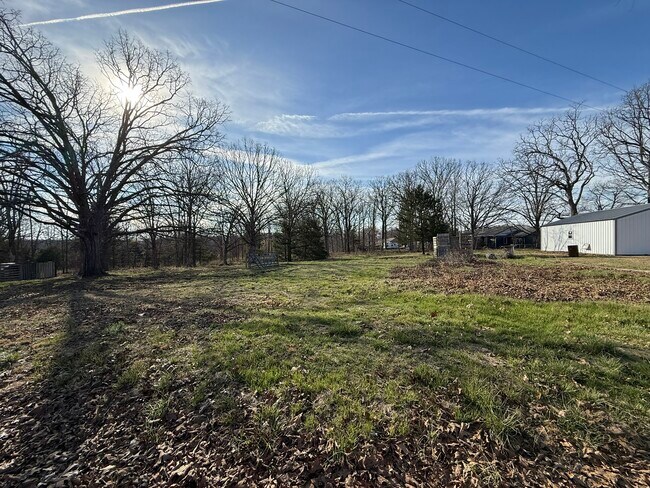 Foto del edificio - 8 Woolsey Rd