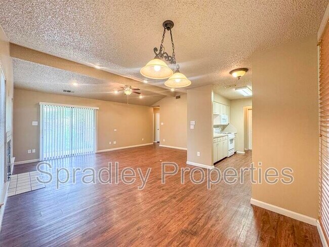 Building Photo - 9306 Trailridge Dr