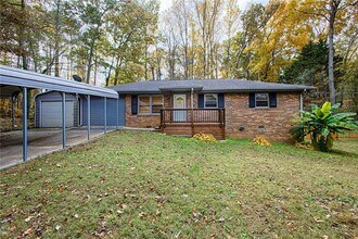 Building Photo - 4979 Paris Ave