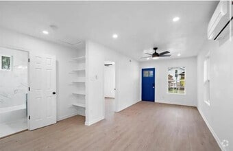Building Photo - 2312 Lucinda St