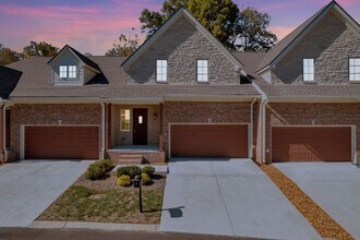 Building Photo - 118 Nickolas Cir Building Photo - 118 Nickolas Cir