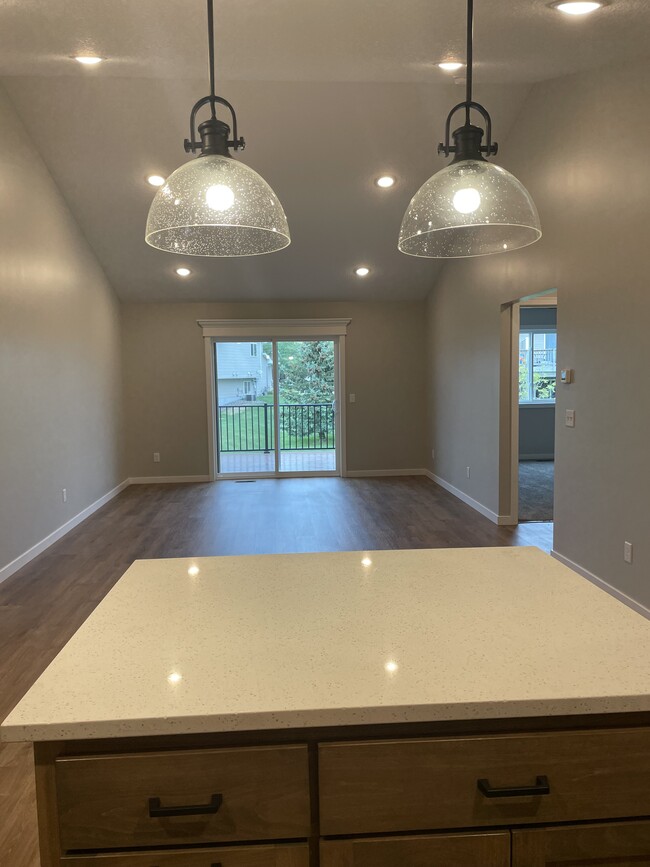 Foto del edificio - 615 8th St