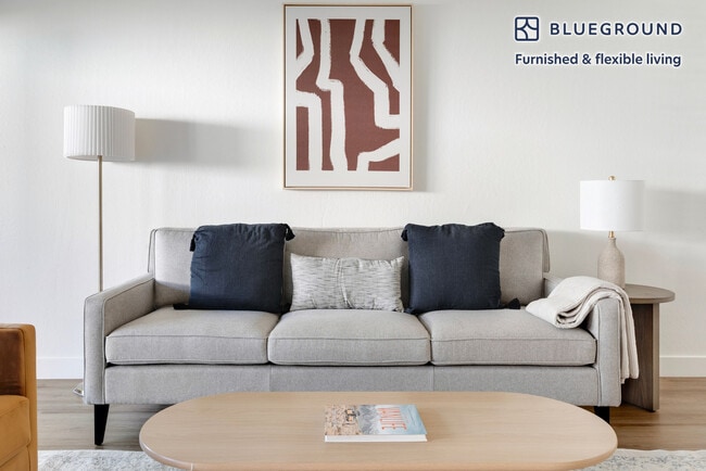 Foto del edificio - 20200 Lucille Ave