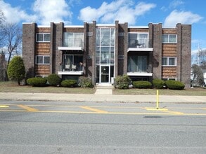 Building Photo - 37 South St