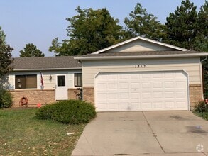 Building Photo - 1512 Sioux Blvd