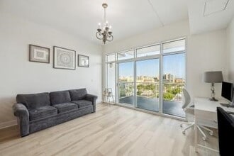 Building Photo - 500 Seawall Blvd