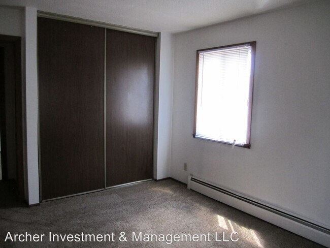 Foto del edificio - 1621 8th St N