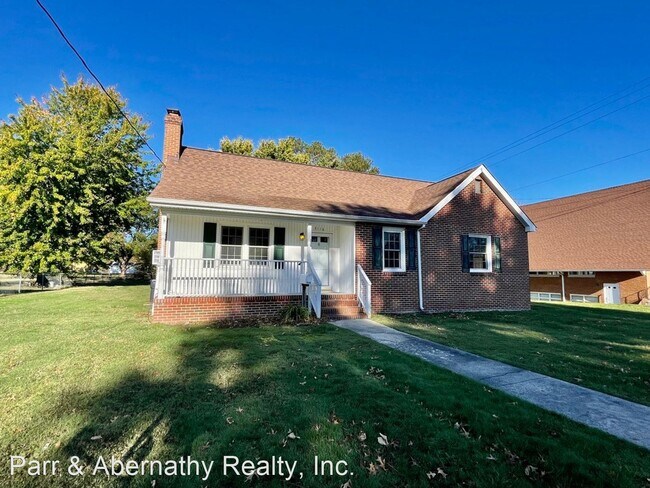 Foto del edificio - 4 br, 1.5 bath House - 3116 Woodlawn Avenue