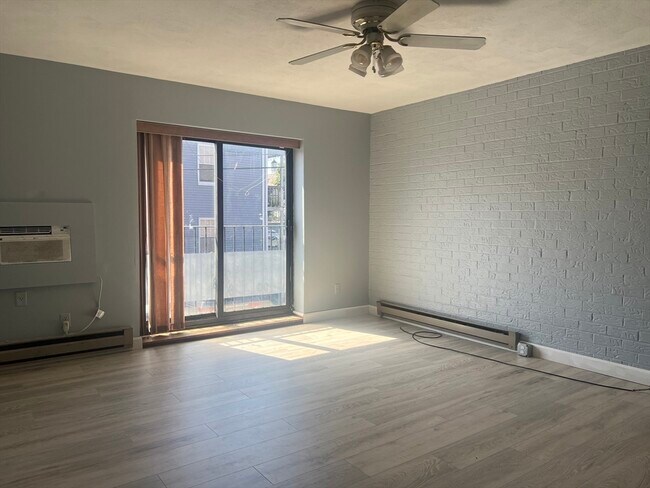 Foto del edificio - 222 Winthrop Shore Dr