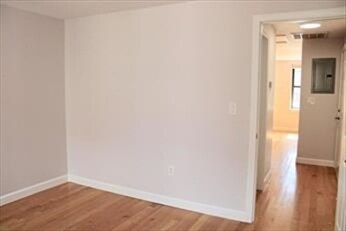 Building Photo - 56 Beach St