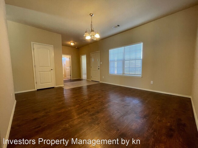 Foto del edificio - 3 br, 2 bath House - 600 Trenton Dr