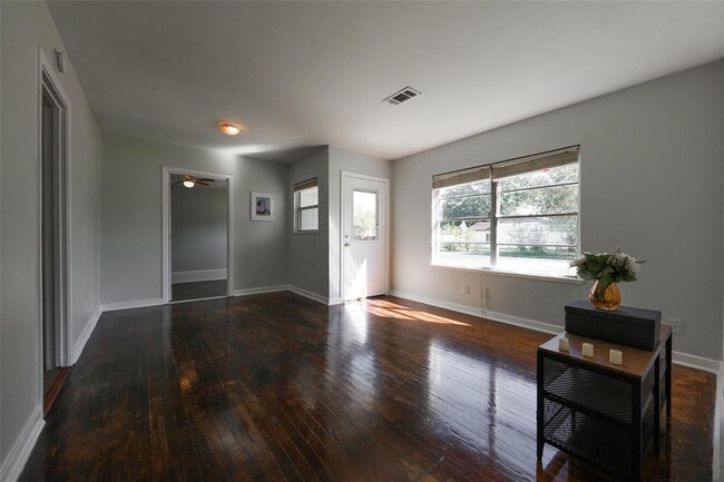 Building Photo - 4225 Citadel Ln