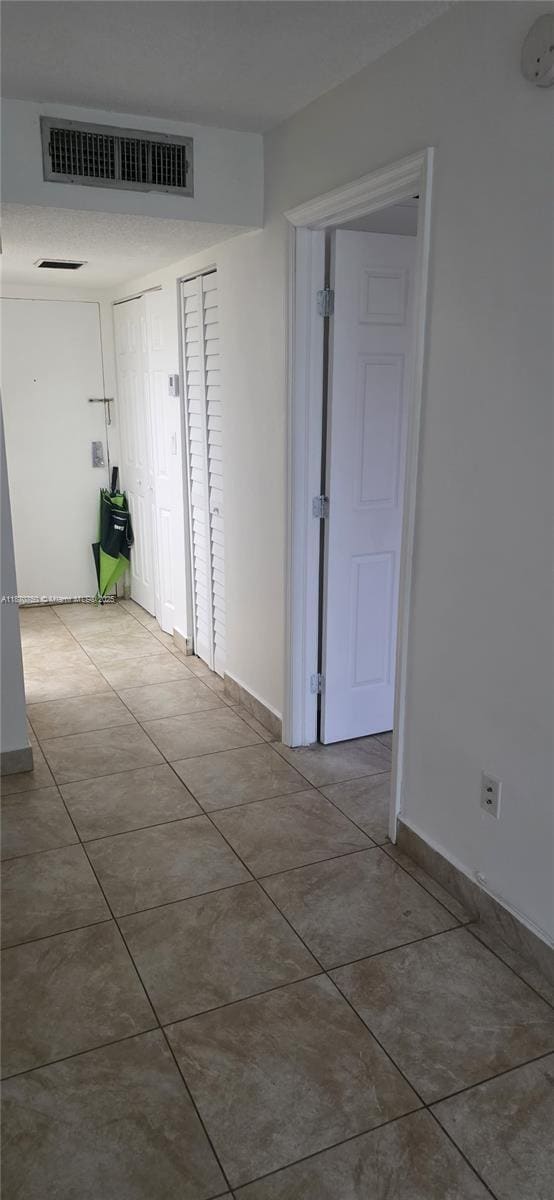 Foto del edificio - 14311 N Kendall Dr